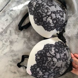Victoria’s Secret bra